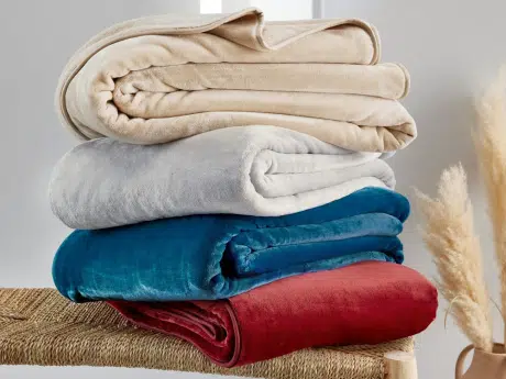 Coussin Brodé Dans la Vallée